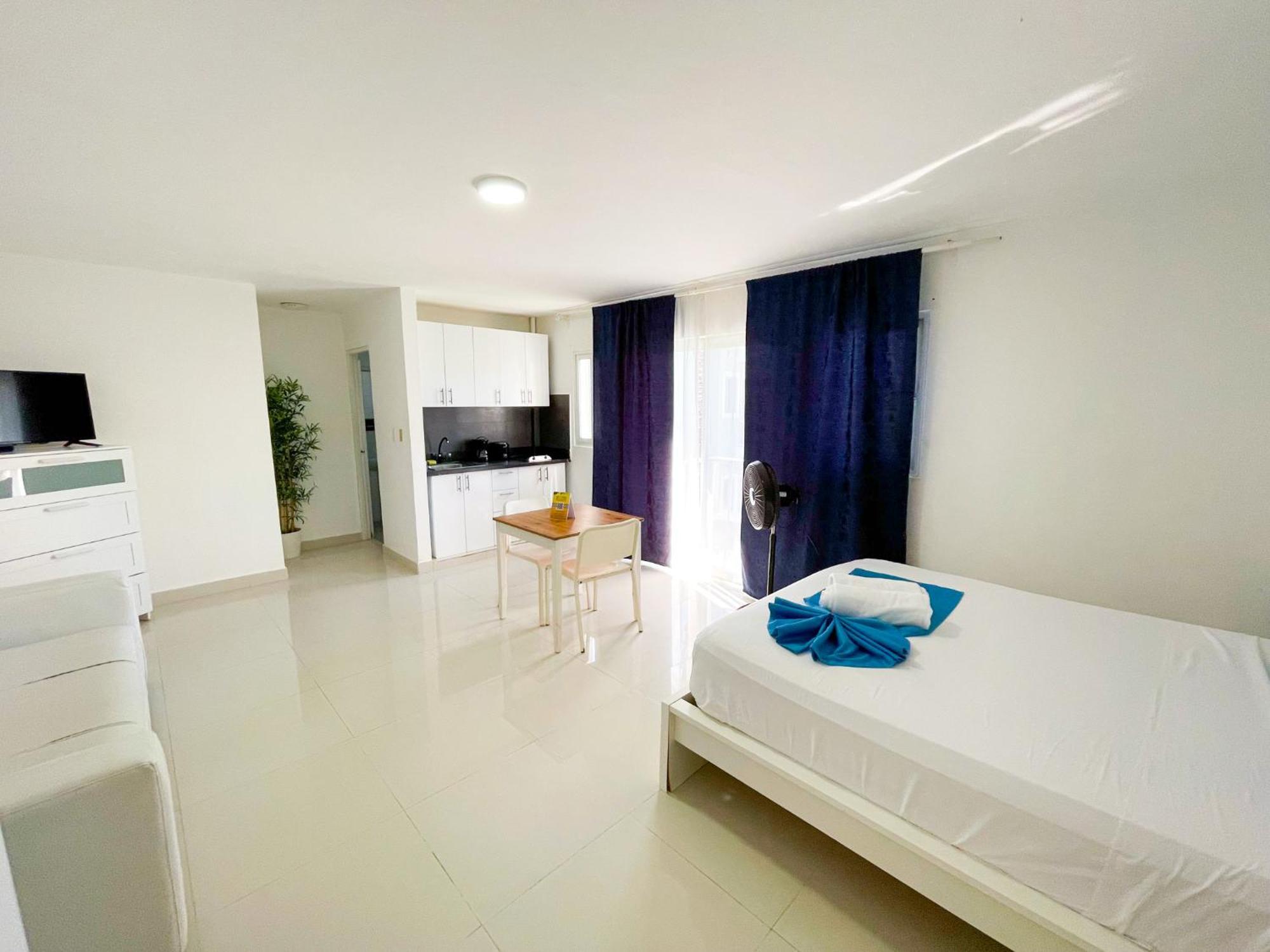 Tropical Adventures Sol Caribe Studios Suites Bavaro Beach & Pool Punta Cana Exterior foto